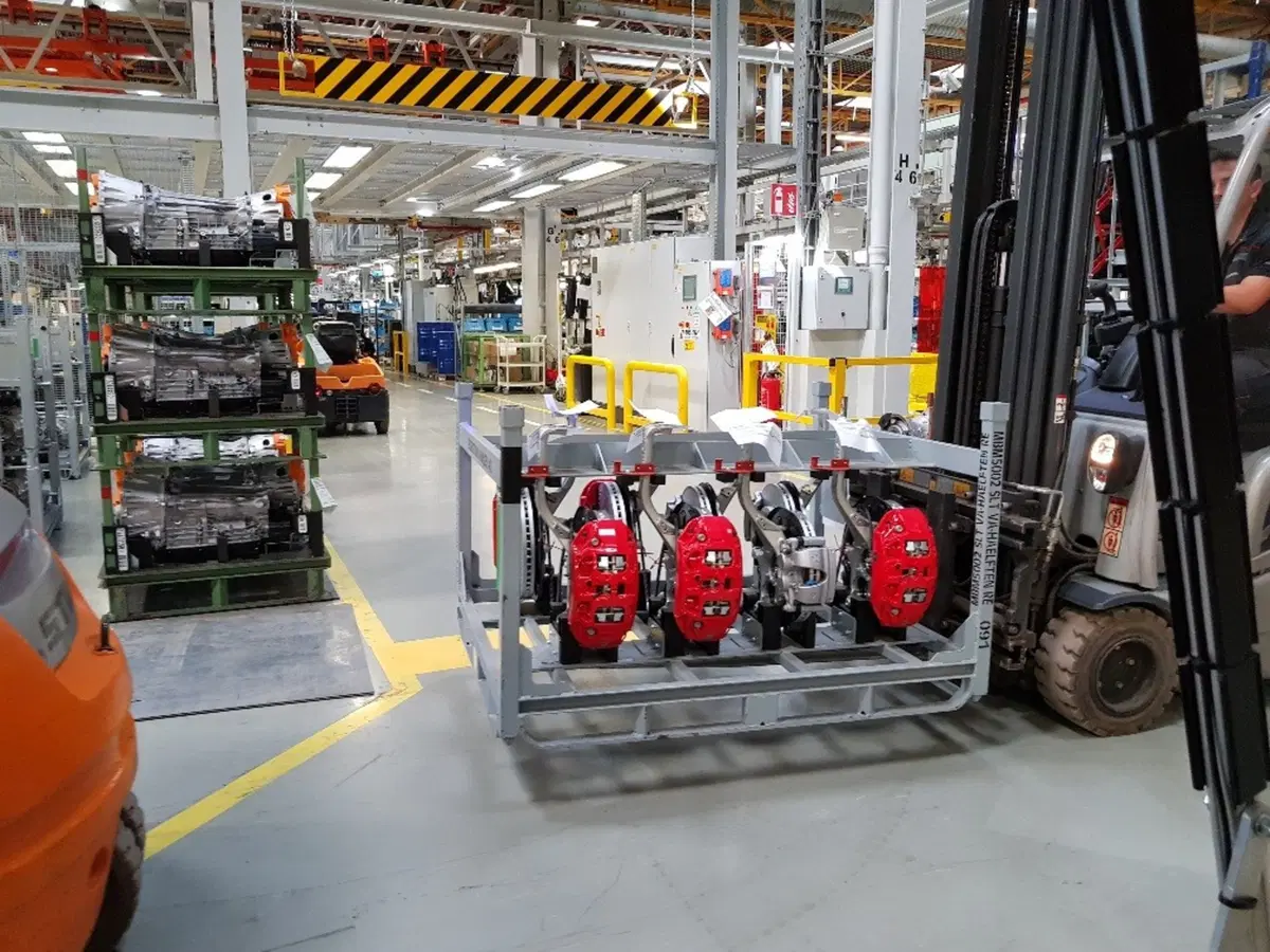Magna Steyr: la produzione della Mercedes Classe G 2018 (10)