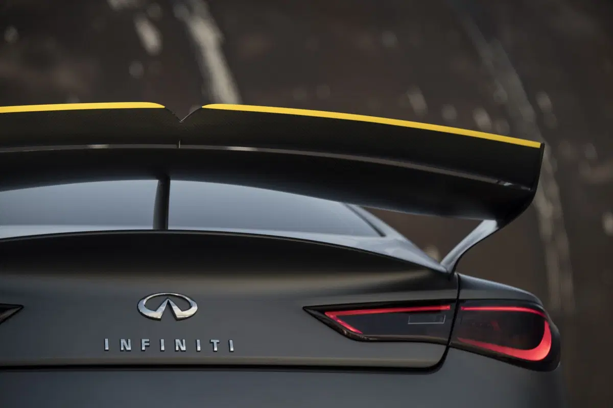Infiniti Project Black S al Salone di Parigi 2018 [Video]