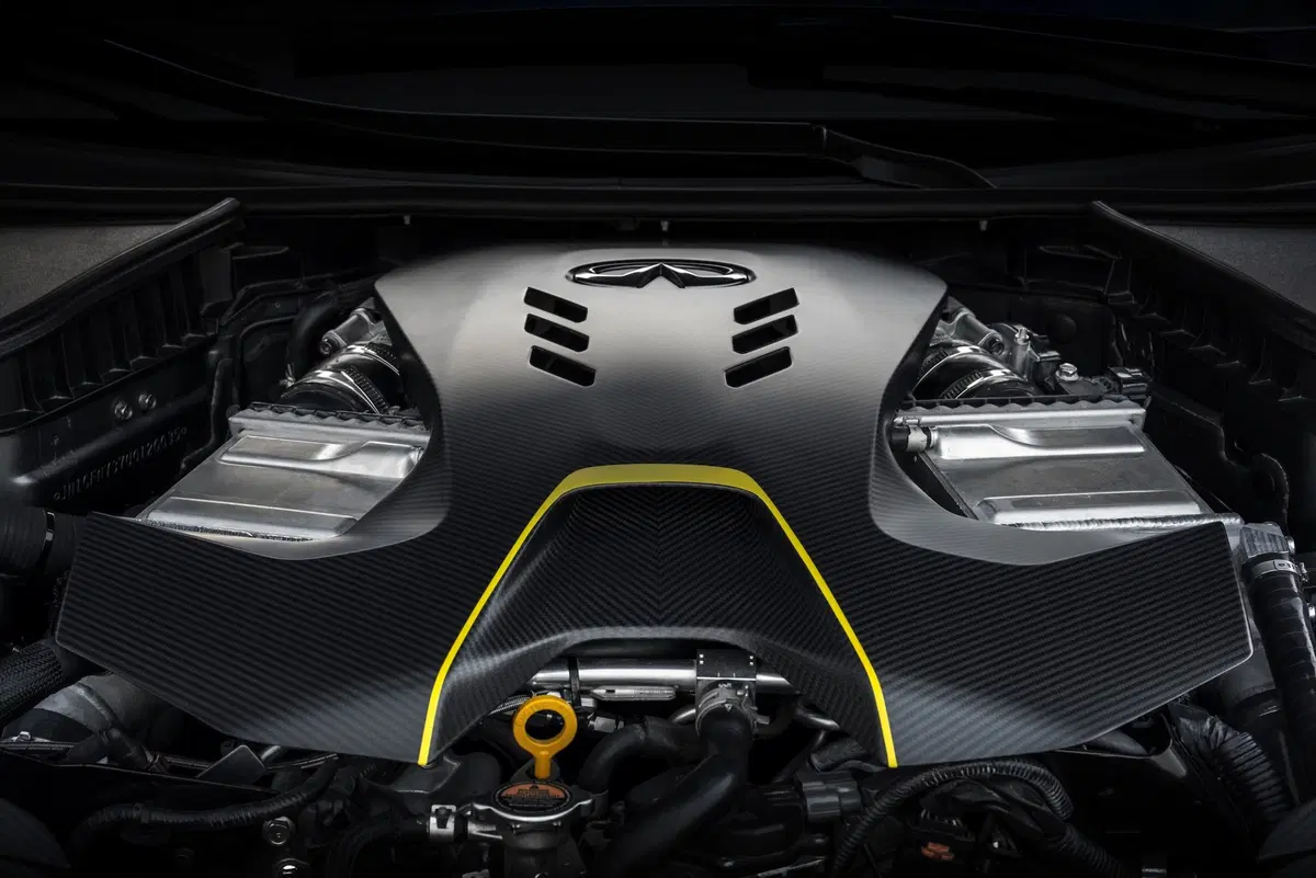 Infiniti Project Black S al Salone di Parigi 2018 [Video] (3)