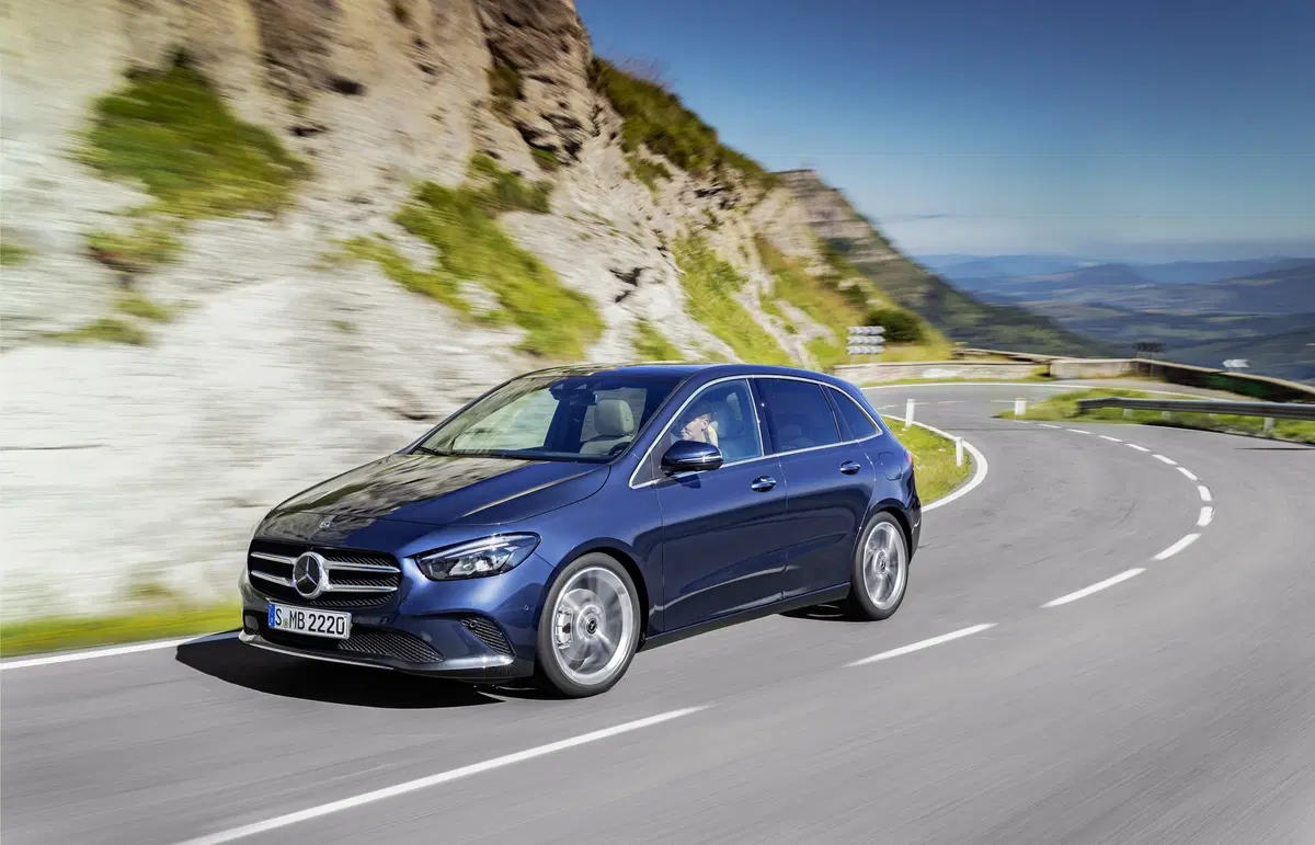 Mercedes Classe B al Salone di Parigi 2018 (6)