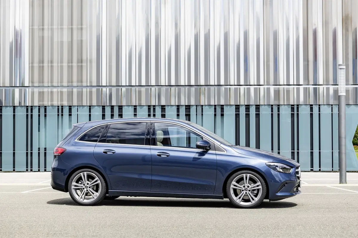 Mercedes Classe B al Salone di Parigi 2018 (9)
