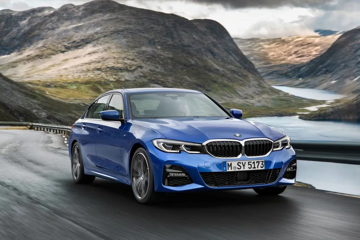 Nuova BMW Serie 3 al Salone di Parigi 2018 [Video]