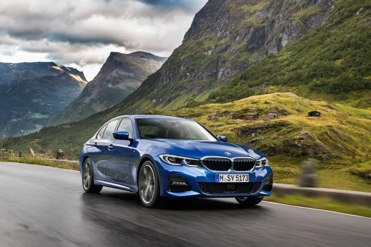 Nuova BMW Serie 3 al Salone di Parigi 2018 [Video] (5)