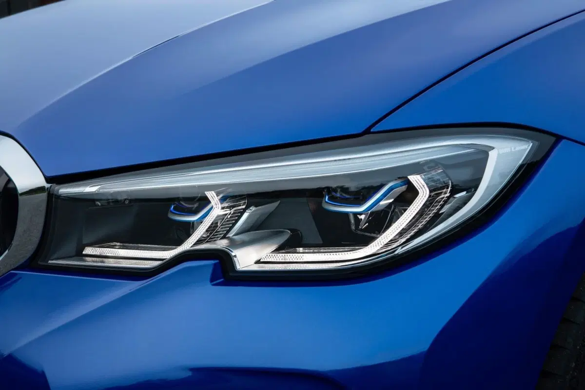 Nuova BMW Serie 3 al Salone di Parigi 2018 [Video] (11)