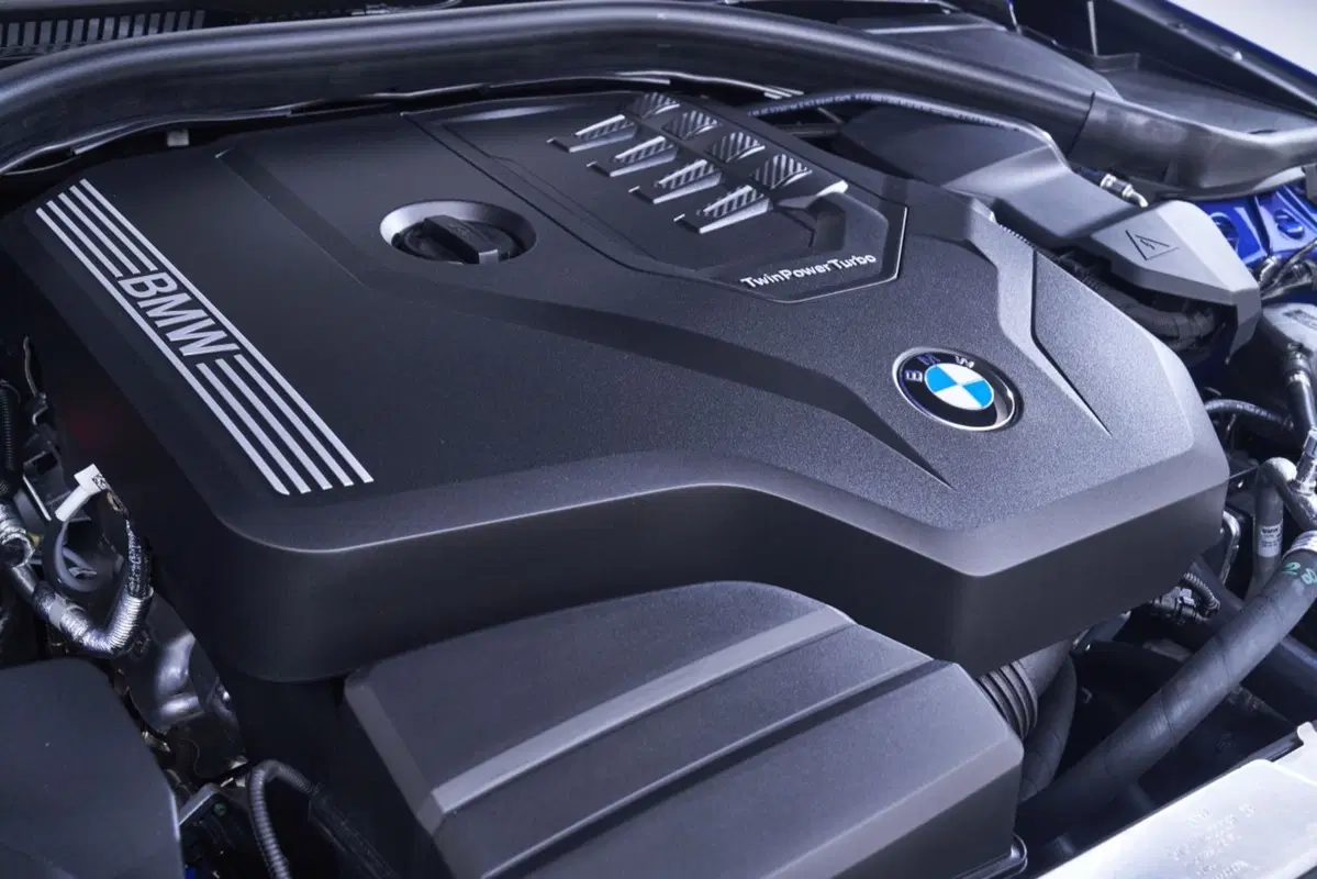 Nuova BMW Serie 3 al Salone di Parigi 2018 [Video] (26)