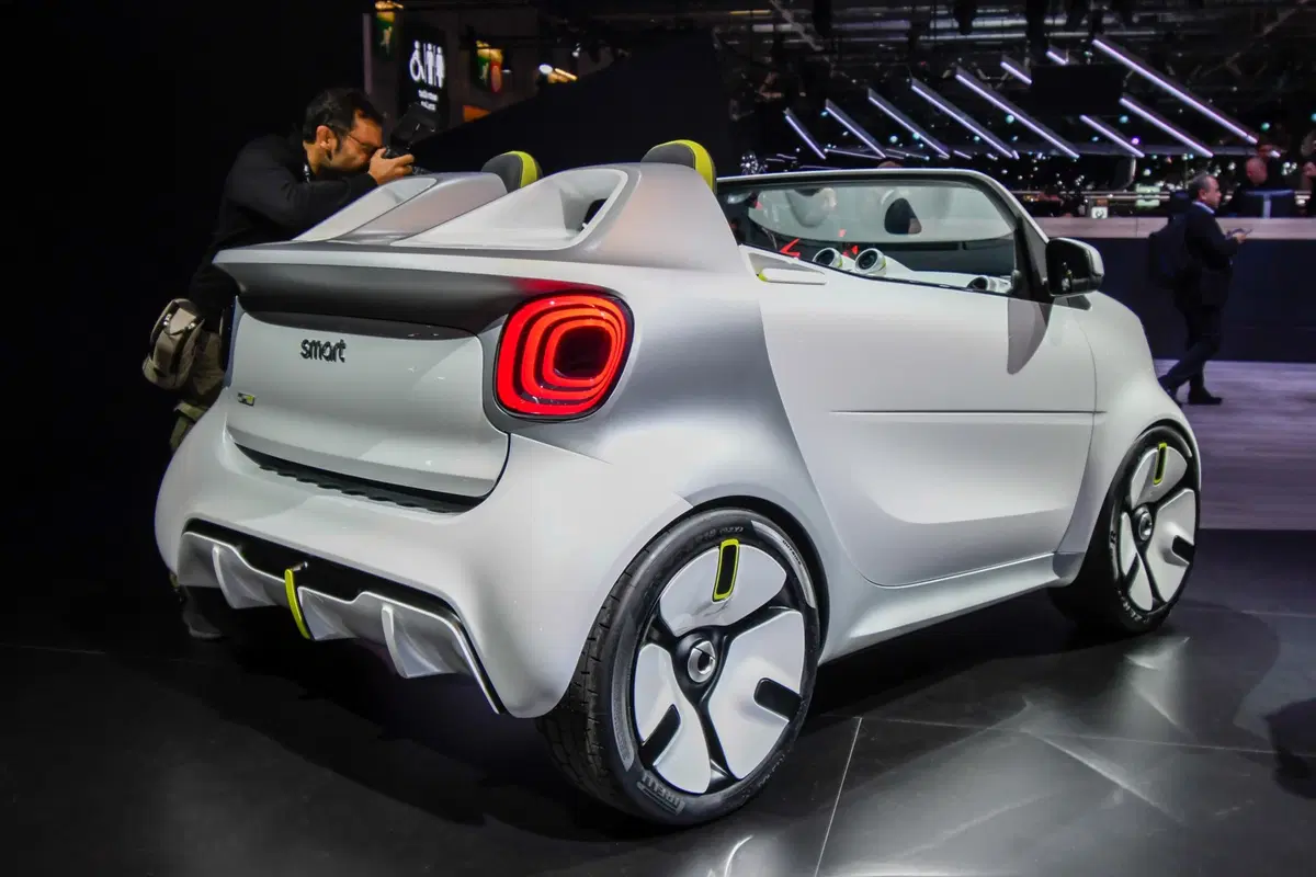 Smart forease concept al Salone di Parigi 2018 [Video] (2)
