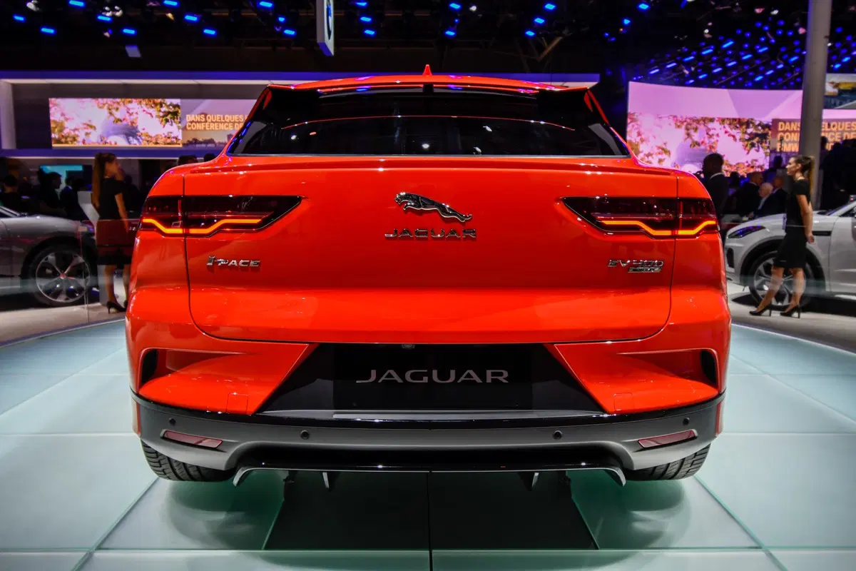 Jaguar al Salone di Parigi 2018 (5)