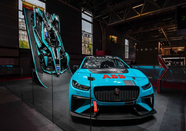 Jaguar al Salone di Parigi 2018