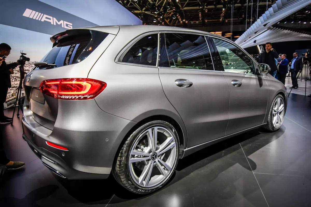 Mercedes Classe B al Salone di Parigi 2018 [Video] (2)