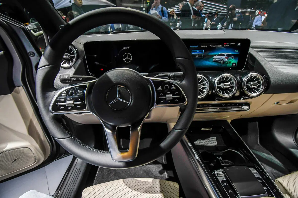 Mercedes Classe B al Salone di Parigi 2018 [Video] (12)