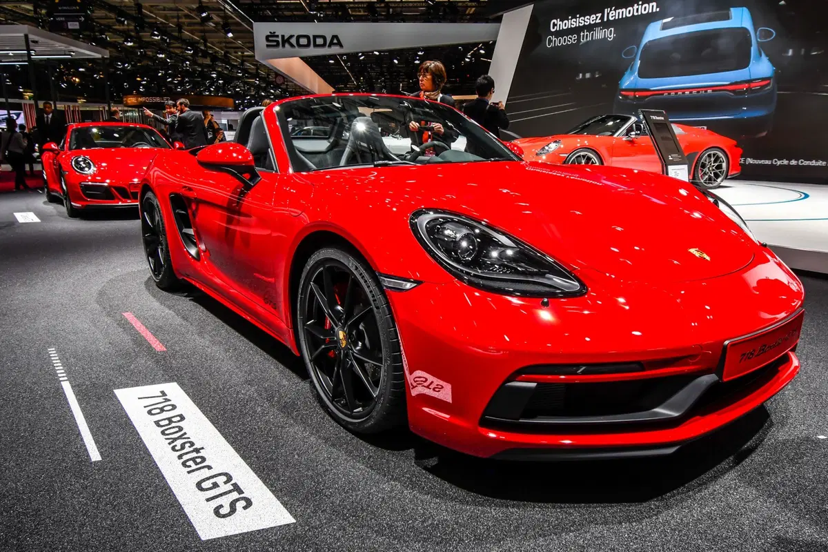 Porsche al Salone di Parigi 2018 [Video] (14)