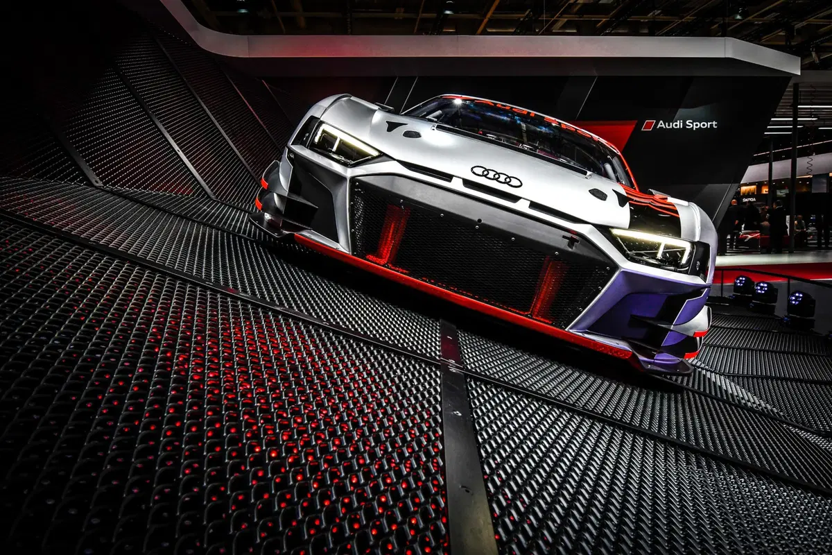 Nuova Audi R8 LMS GT3 al Salone di Parigi 2018 [Video] (3)
