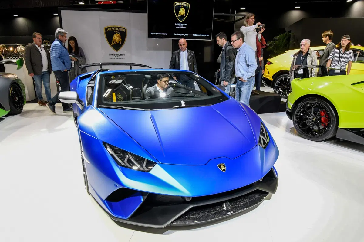 Lamborghini al Salone di Parigi 2018 (8)