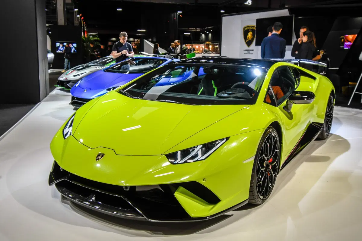 Lamborghini al Salone di Parigi 2018 (5)