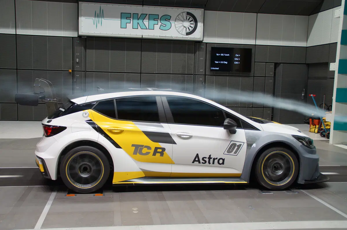 Opel Astra TCR,
