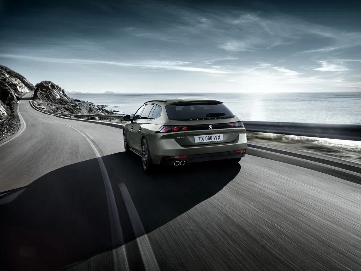 Peugeot 508 SW First Edition al Salone di Parigi 2018 (3)