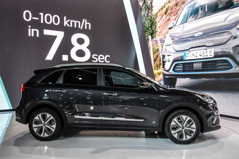 La nuova Kia e-Niro, presentata al Salone di Parigi 2018, sar&agrave; commercializzata in Europa a partire dalla fine dell&#039;anno