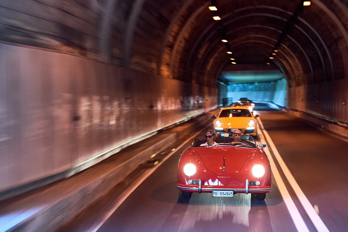 Porsche 356 Speedster, Piccola regina over60 (11)