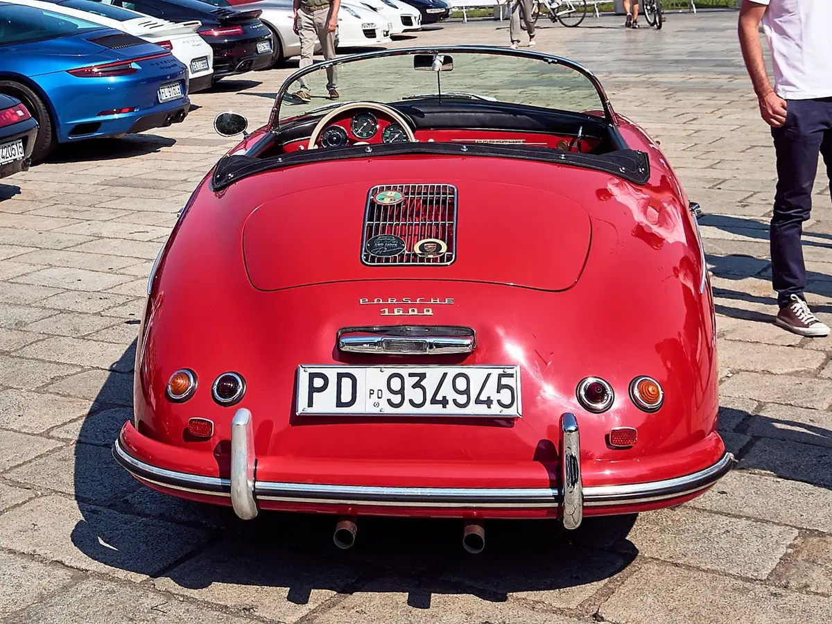 Porsche 356 Speedster, Piccola regina over60 (8)
