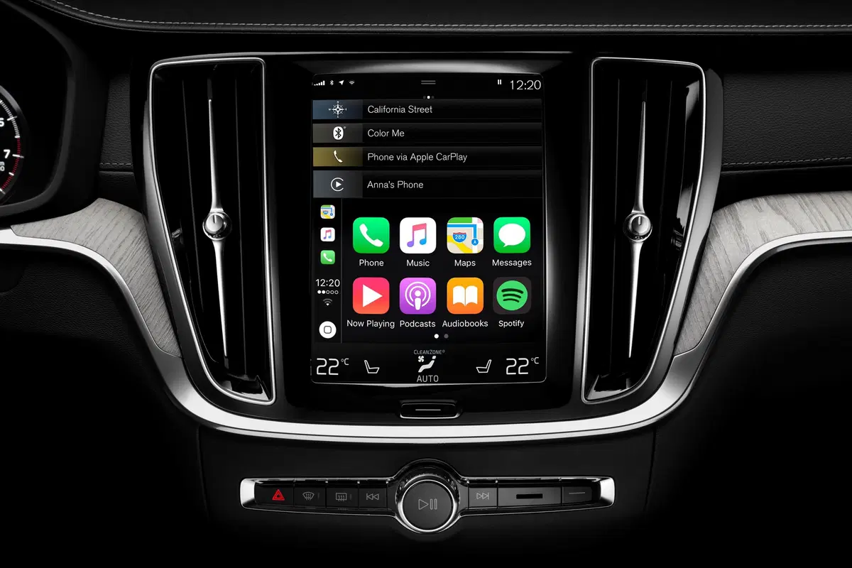 Volvo V60 Cross Country 2019 75 mm in più per l'avventura  (10)