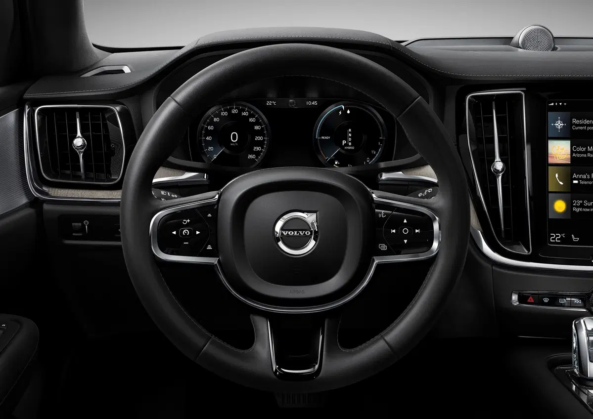 Volvo V60 Cross Country 2019 75 mm in più per l'avventura  (11)
