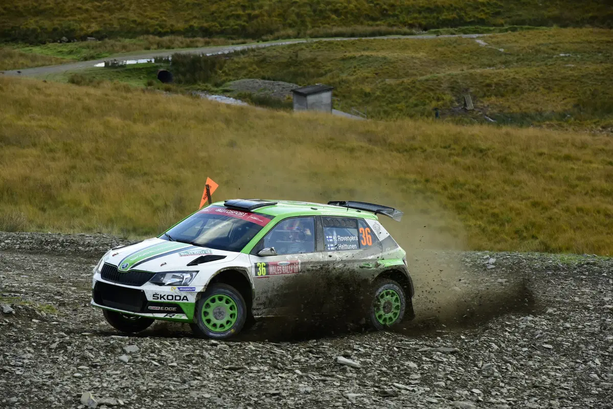 WRC18 Galles. Intrattabile Ogier (Ford), e fanno 5 (20)