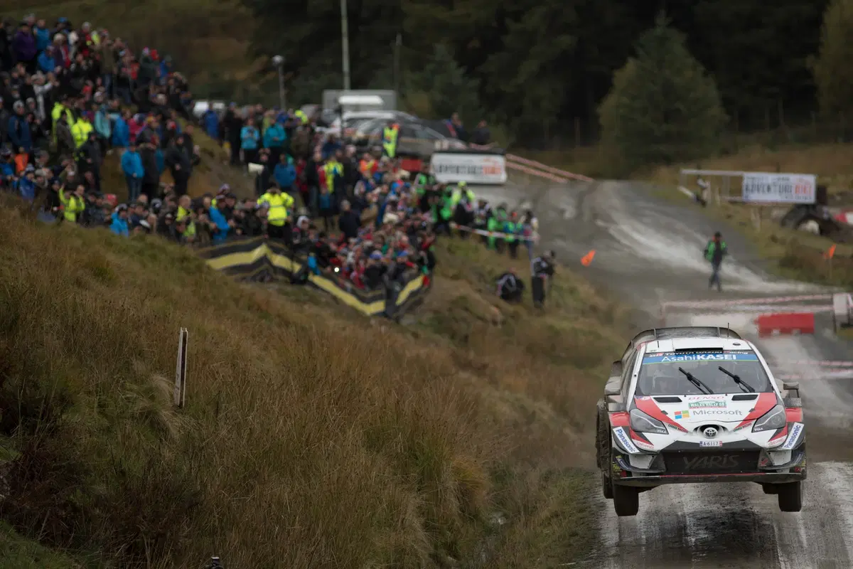 WRC18 Galles. Intrattabile Ogier (Ford), e fanno 5 (27)
