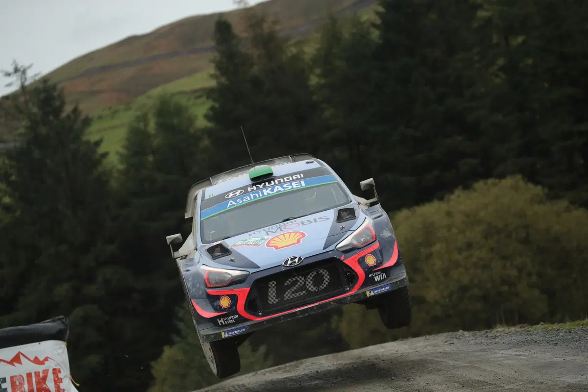 WRC18 Galles. Intrattabile Ogier (Ford), e fanno 5 (37)