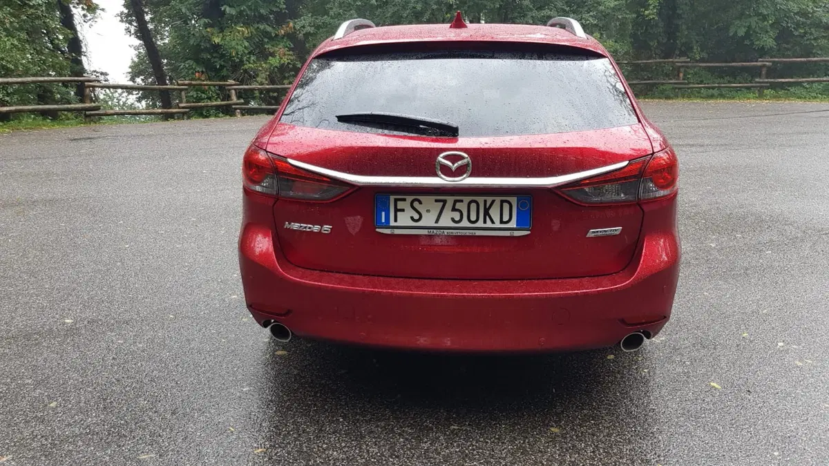 Mazda6 station wagon | Design ed eleganza a un prezzo "abbordabile" [Video] (5)