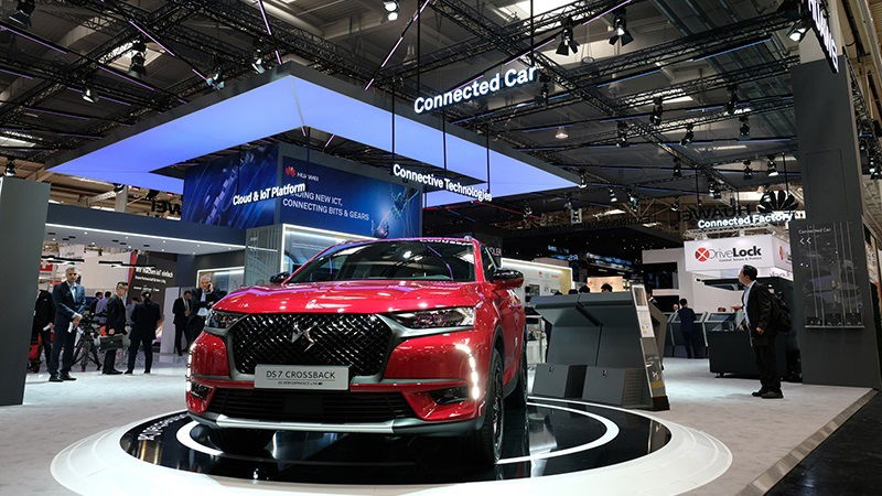 La DS 7 Crossback equipaggiata con il sistema CVMP sullo stand Huawei allo scorso Salone di Hannover