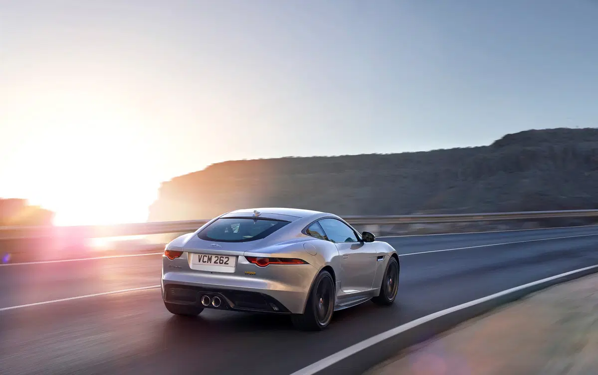 Jaguar F-Type | Tutto il piacere della spider... [Video] (2)