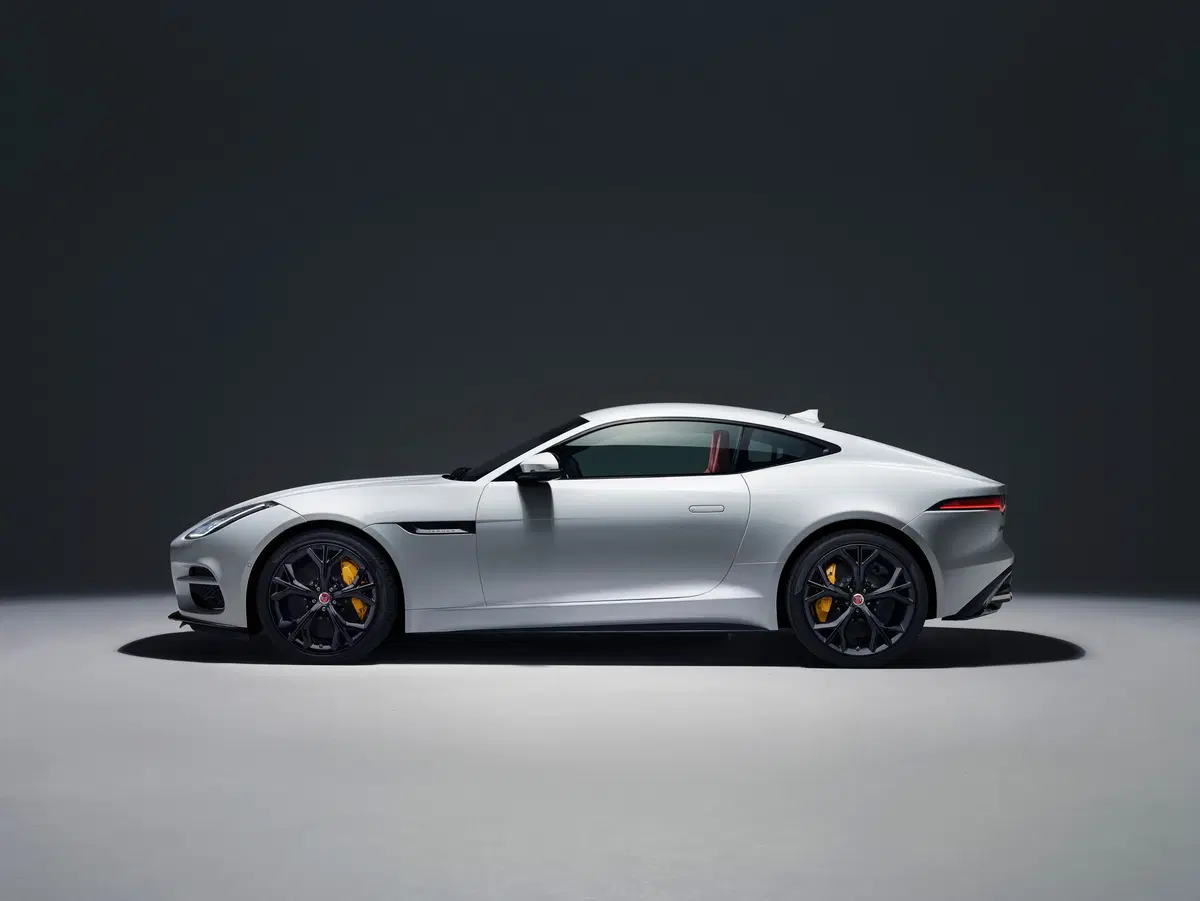 Jaguar F-Type | Tutto il piacere della spider... [Video] (19)