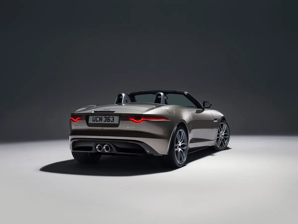 Jaguar F-Type | Tutto il piacere della spider... [Video] (27)