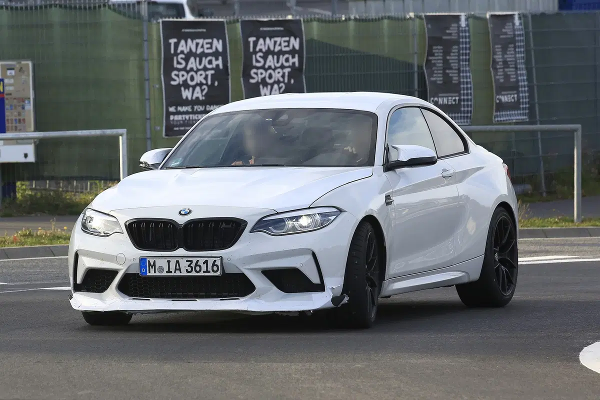 BMW M2 CS, ancora più cavalli per la M2? [Foto spia] (6)