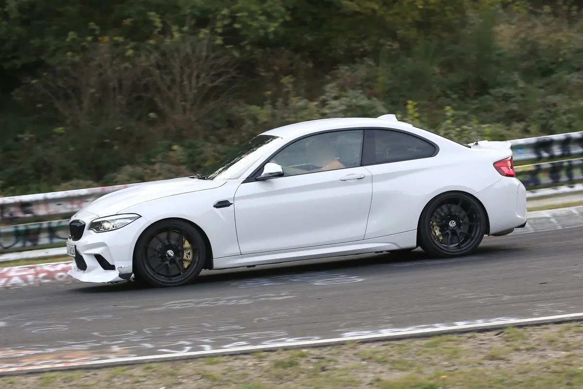 BMW M2 CS, ancora più cavalli per la M2? [Foto spia] (5)