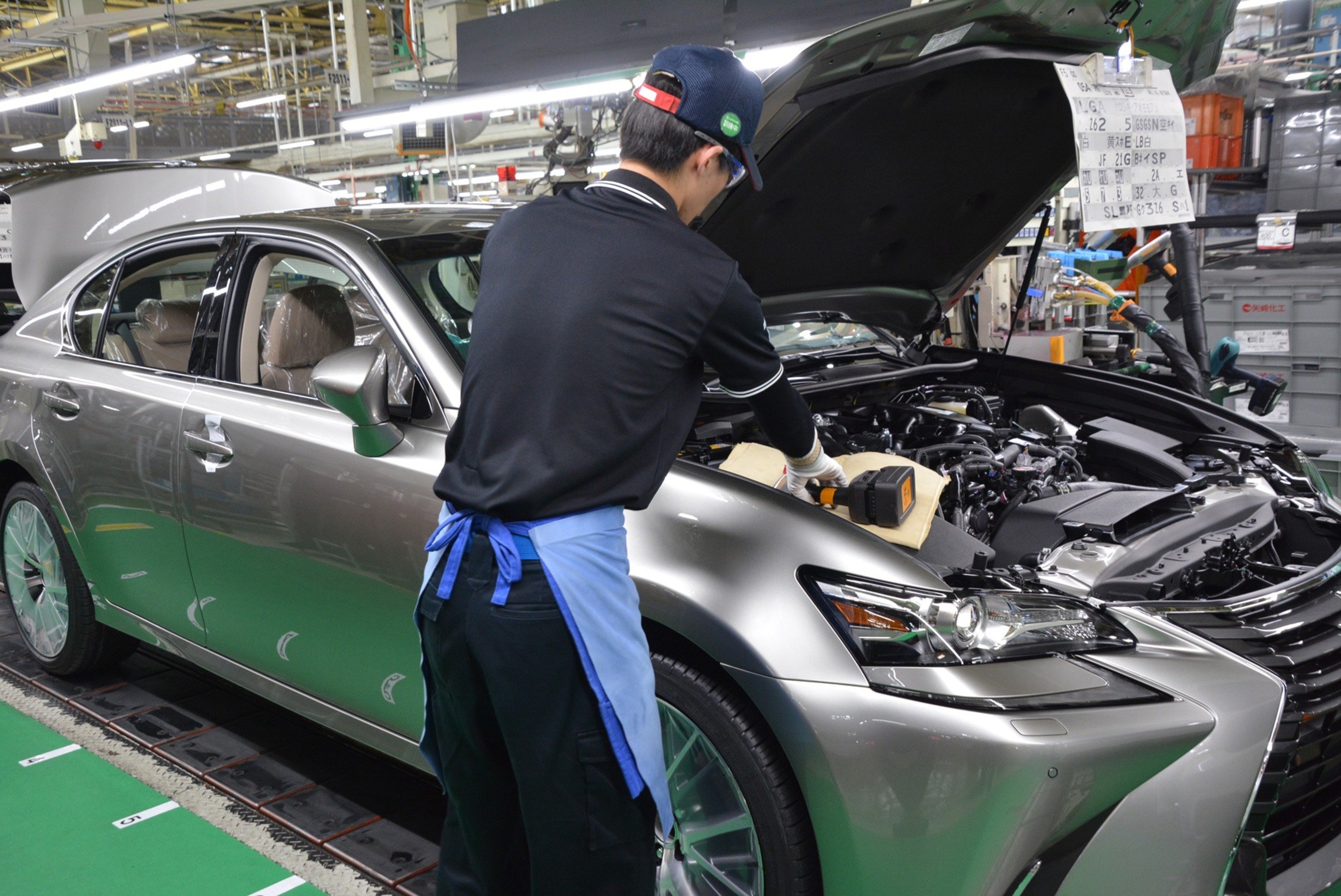 Auto ibride, Manutenzione: con Hybrid Service Toyota la garanzia &egrave; decennale