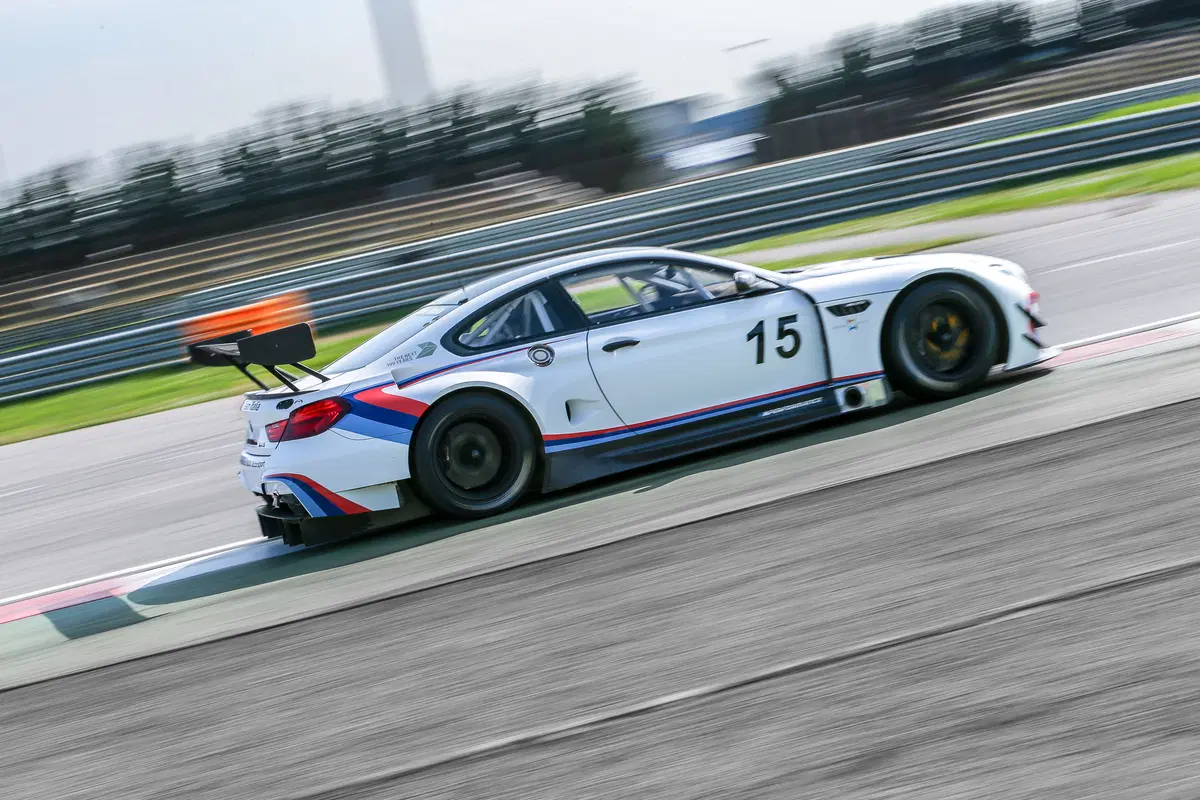 Blancpain Endurance e Campionato Italiano Gran Turismo per BMW Team Italia nel 2016 (3)