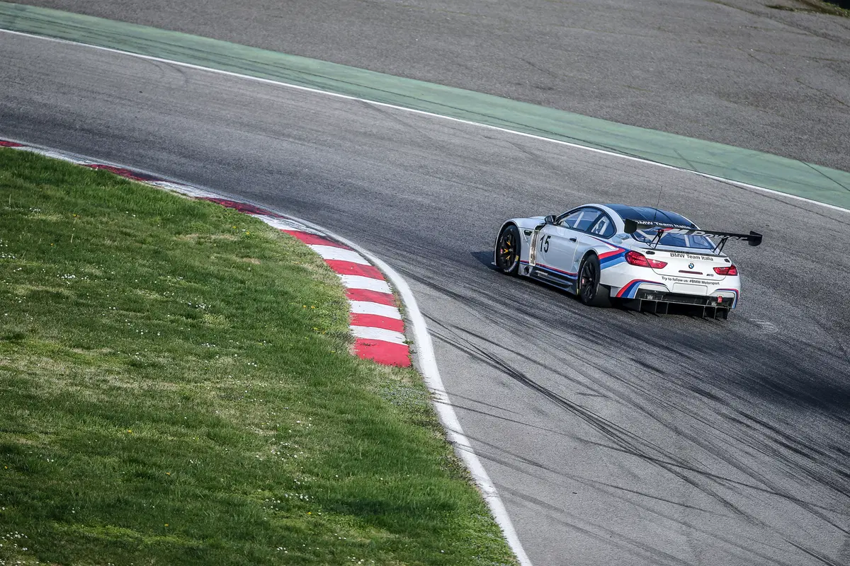 Blancpain Endurance e GT3 italiano per BMW Team Italia nel 2016 (44)