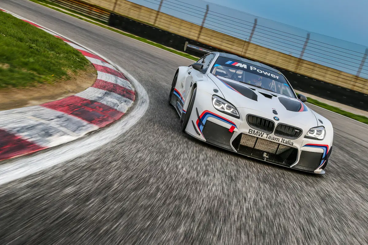 Blancpain Endurance e GT3 italiano per BMW Team Italia nel 2016 (52)