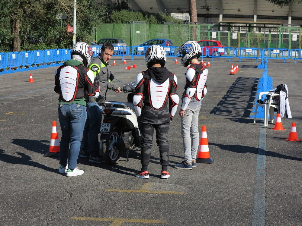 L&#039;Ania Campus si rivolge soprattutto ai pi&ugrave; giovani ed insegna a condurre in sicurezza a condurre in sicurezza scooter e ciclomotori