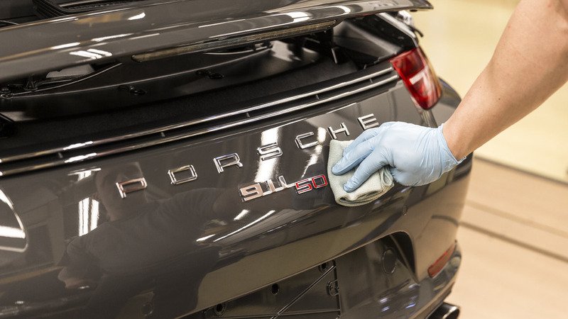 Porsche, bonus &ldquo;monstre&rdquo; ai dipendenti: 8.911 euro in busta paga