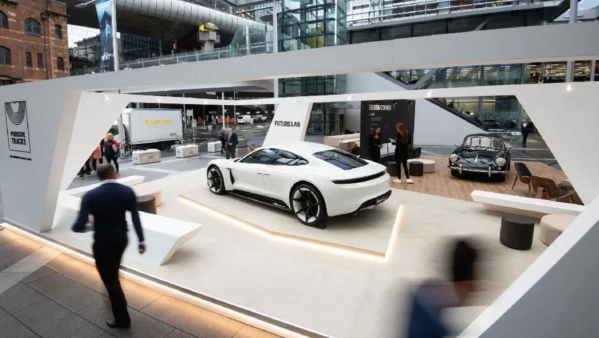 Porsche, il futuro è la Taycan (2)