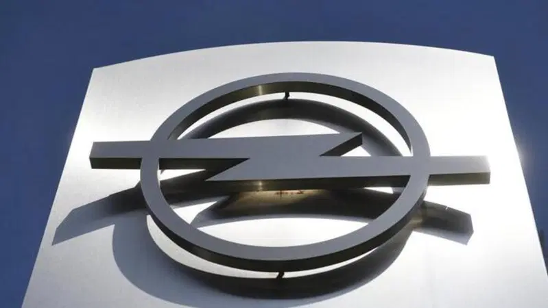 Opel risponde alle accuse di KBA: «I nostri veicoli rispettano le norme» 