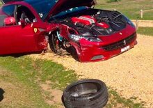 Incidenti stradali, Supercar: Ferrari FF vs Peugeot 206 e la rossa perde una ruota [foto gallery]