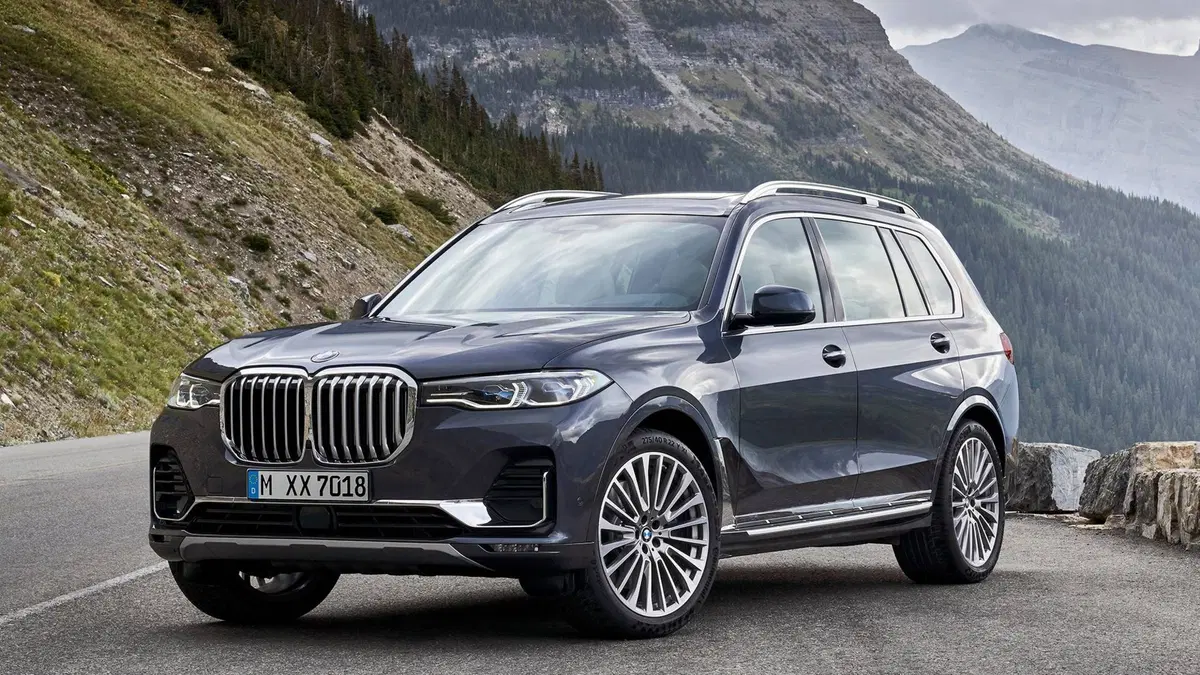 BMW X7 2019. Eccola su strada con la sua stazza mastodontica [Video] (10)