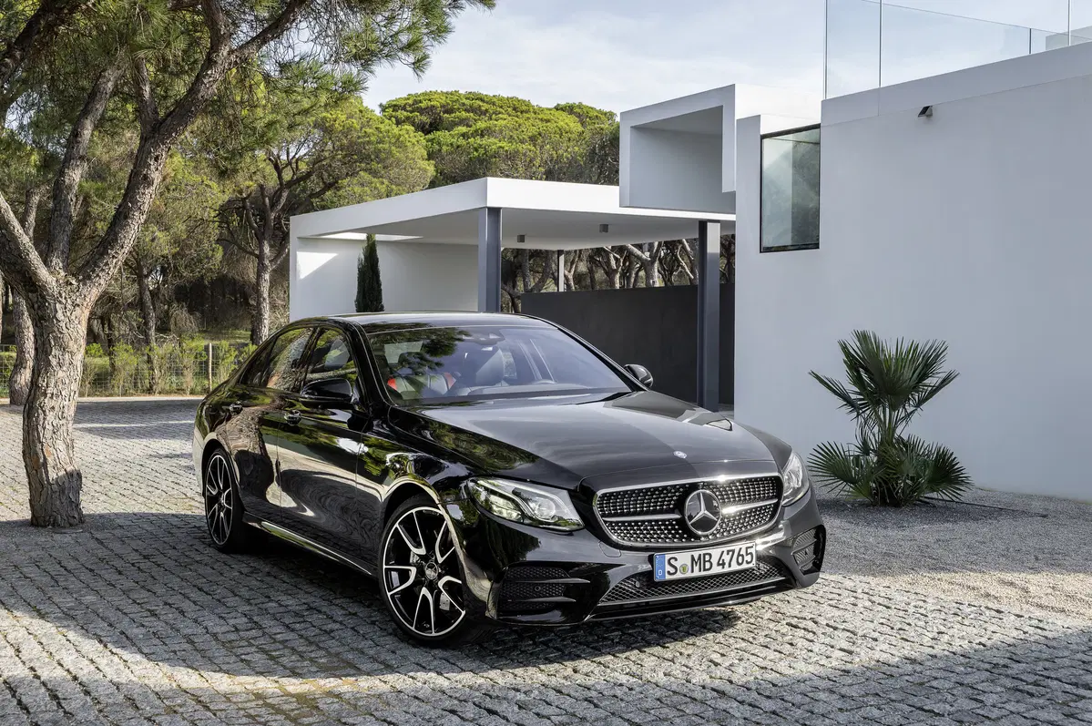 Mercedes-AMG E 43 4MATIC: la berlina da 401 CV (8)