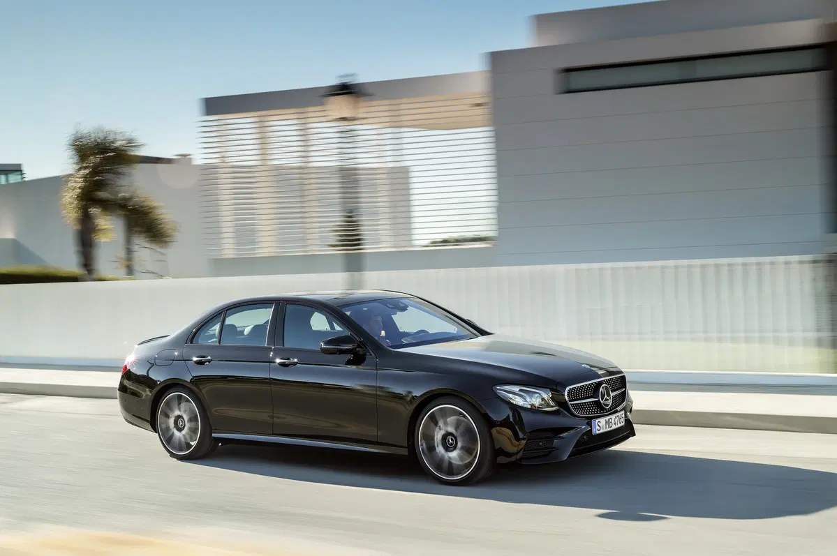 Mercedes-AMG E 43 4MATIC: la berlina da 401 CV (10)