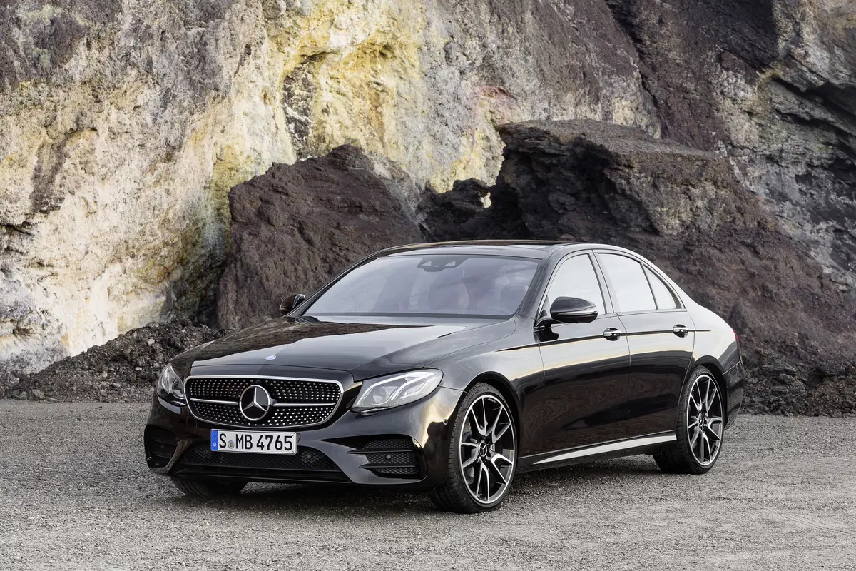 Mercedes-AMG E 43 4MATIC: la berlina da 401 CV (3)