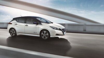 Nissan Leaf | Un'elettrica adulta e non pi&ugrave; fumettosa [Video]