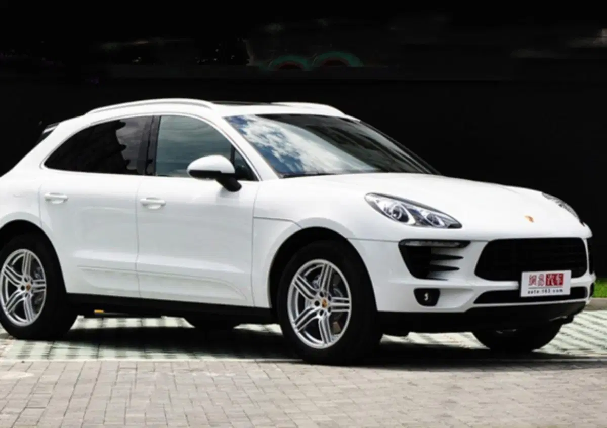 Porsche Macan? No, Zotye SR8